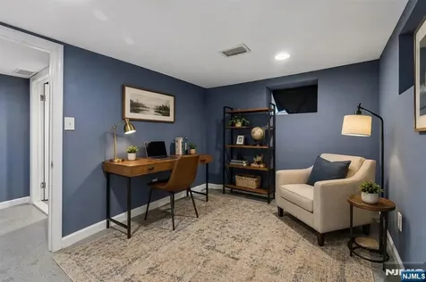 19 Elmwood West Orange NJ 07052