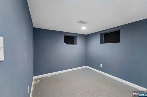 19 Elmwood West Orange NJ 07052