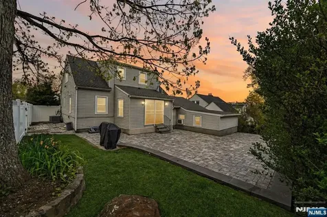 19 Elmwood West Orange NJ 07052