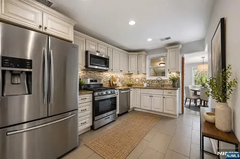 19 Elmwood West Orange NJ 07052