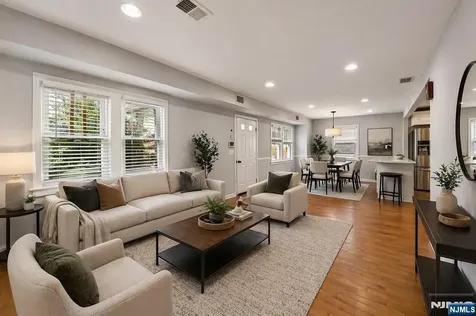 19 Elmwood West Orange NJ 07052