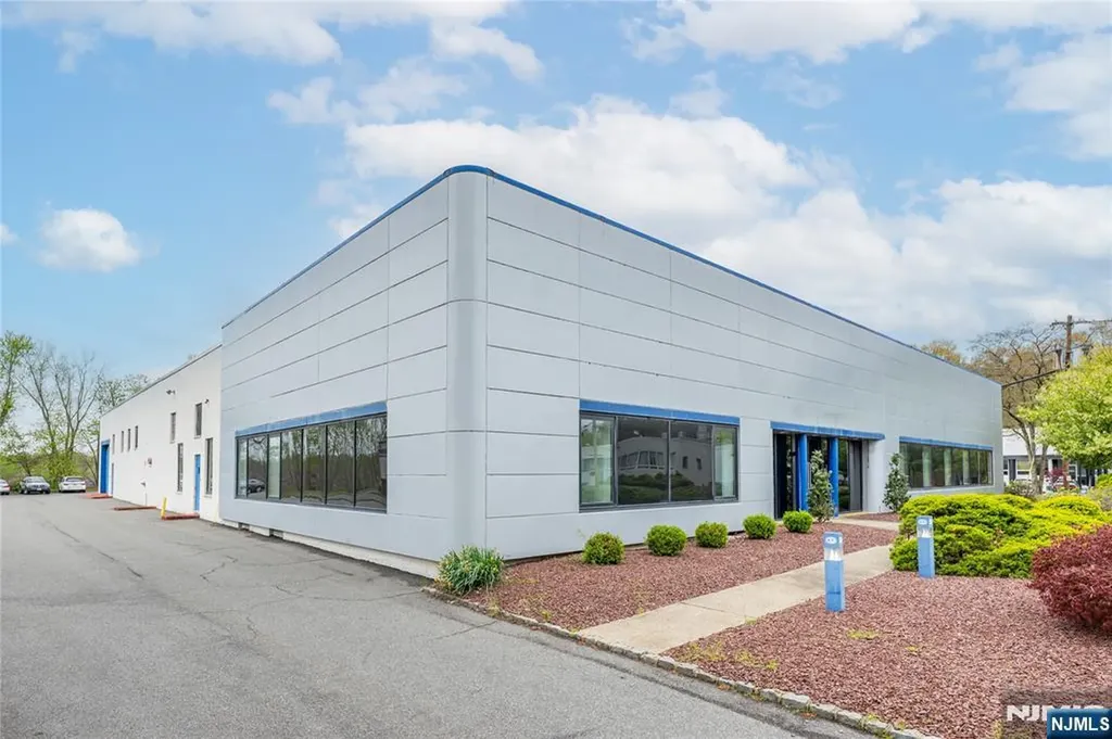 119 Naylon Avenue Livingston NJ 07039