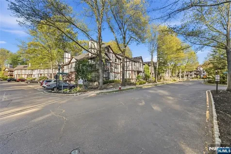 3711 Mark Twain Way Mahwah NJ 07430
