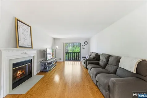 3711 Mark Twain Way Mahwah NJ 07430