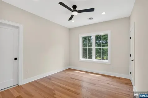 81 Ridge Drive Livingston NJ 07039