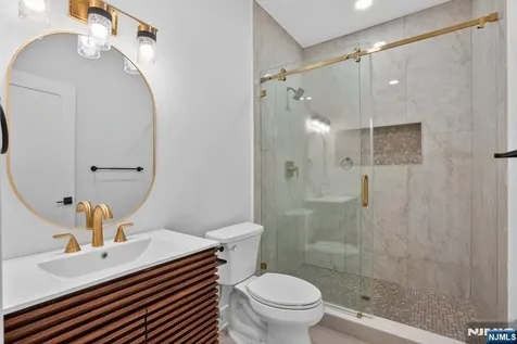 81 Ridge Drive Livingston NJ 07039
