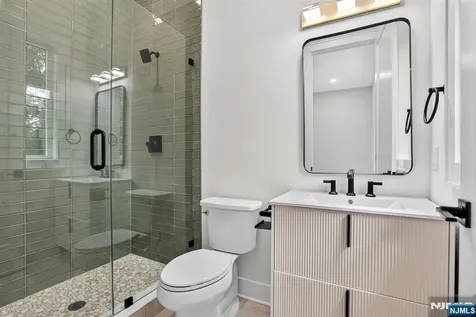 81 Ridge Drive Livingston NJ 07039