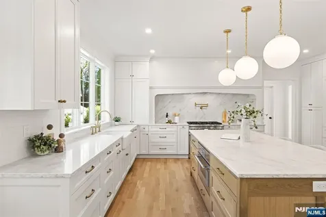 501 Sterling Place Ridgewood NJ 07450