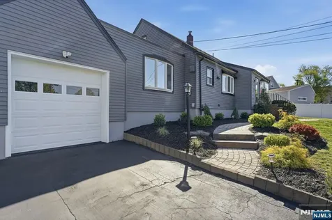 30 Brookview Drive North Haledon NJ 07508
