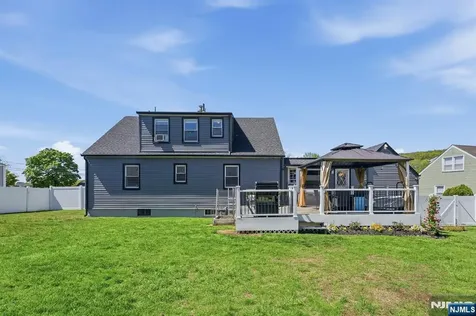 30 Brookview Drive North Haledon NJ 07508