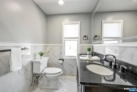 530 5th Avenue Lyndhurst NJ 07071