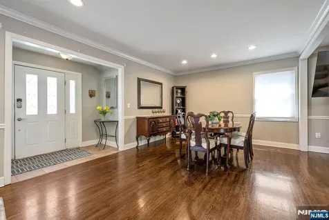 530 5th Avenue Lyndhurst NJ 07071