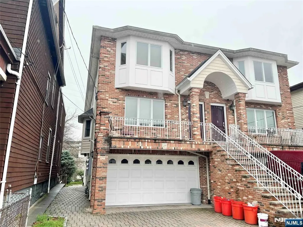 284 John Street Cliffside Park NJ 07010