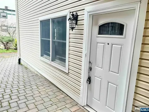 284 John Street Cliffside Park NJ 07010