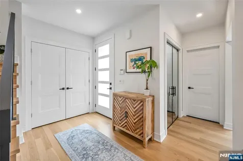 67 Westervelt Place Cresskill NJ 07626
