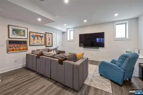 67 Westervelt Place Cresskill NJ 07626