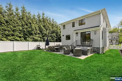67 Westervelt Place Cresskill NJ 07626