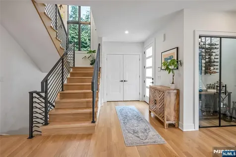 67 Westervelt Place Cresskill NJ 07626