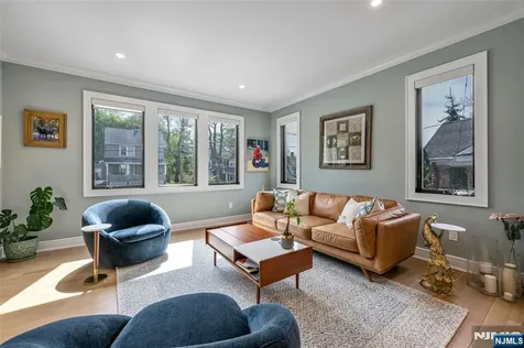 67 Westervelt Place Cresskill NJ 07626