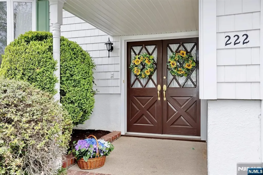 222 Merritt Drive Oradell NJ 07649