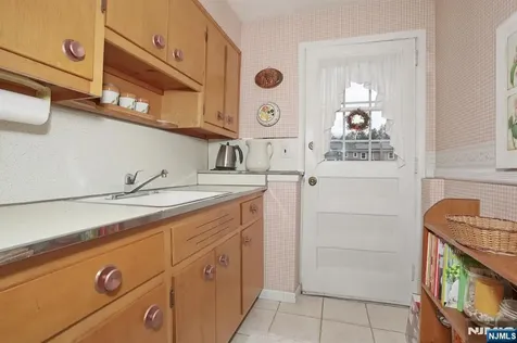 222 Merritt Drive Oradell NJ 07649