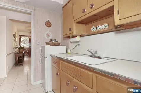 222 Merritt Drive Oradell NJ 07649