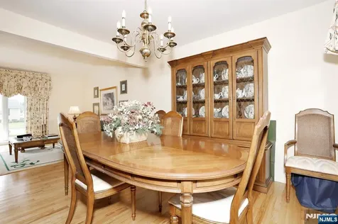222 Merritt Drive Oradell NJ 07649