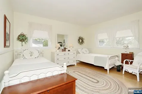 222 Merritt Drive Oradell NJ 07649