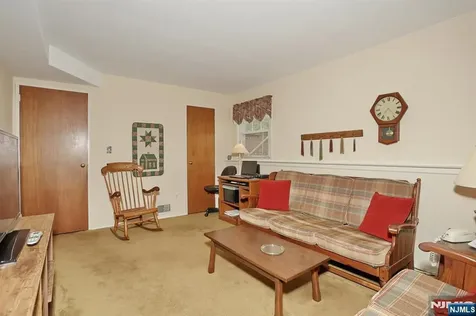 222 Merritt Drive Oradell NJ 07649