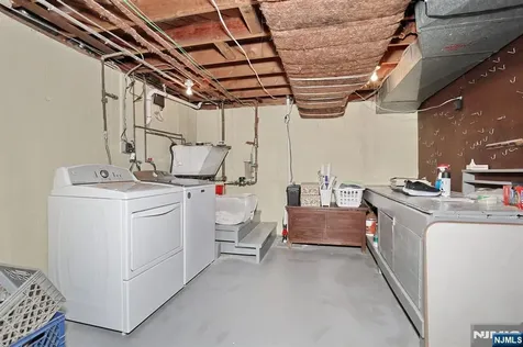 222 Merritt Drive Oradell NJ 07649