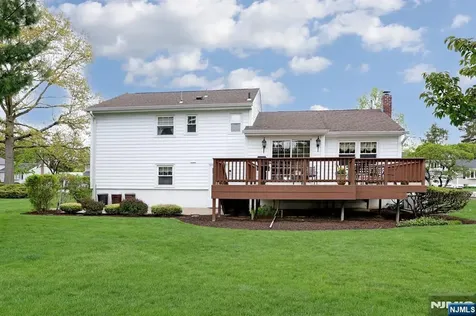 222 Merritt Drive Oradell NJ 07649