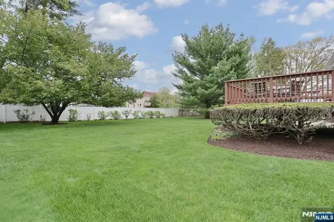 222 Merritt Drive Oradell NJ 07649