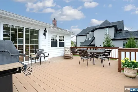 222 Merritt Drive Oradell NJ 07649