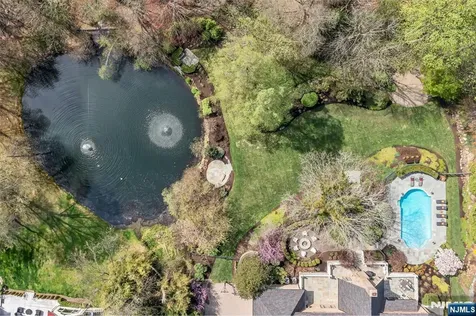14 Eckert Farm Road Saddle River NJ 07458
