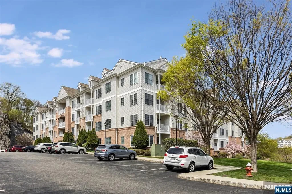 6217 Brookhaven Court Riverdale Borough NJ 07457