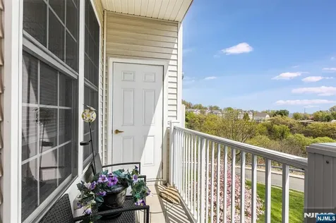 6217 Brookhaven Court Riverdale Borough NJ 07457