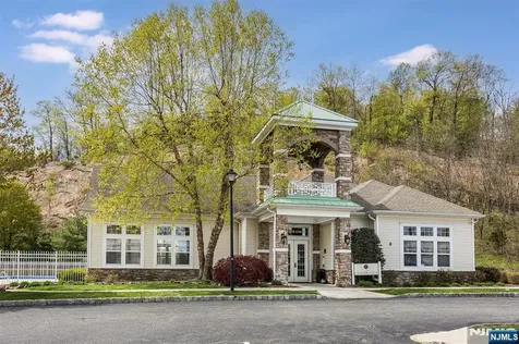 6217 Brookhaven Court Riverdale Borough NJ 07457