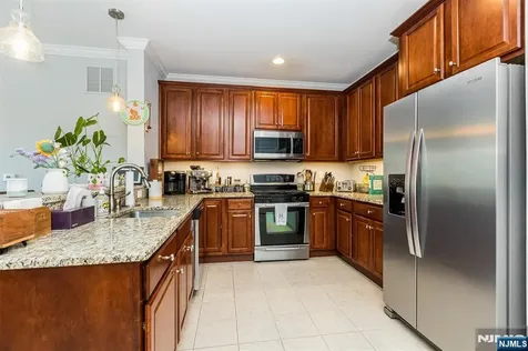 6217 Brookhaven Court Riverdale Borough NJ 07457