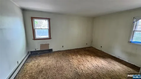69 Lincoln Avenue Elmwood Park NJ 07407