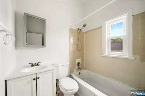 214 Closter Dock Road Closter NJ 07624