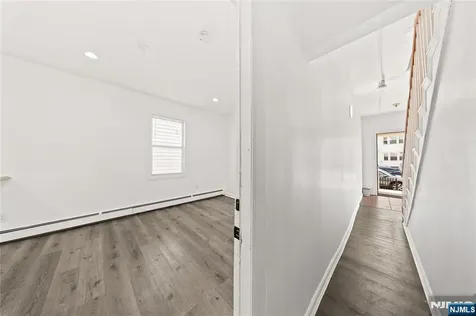 130 Park Avenue Englewood NJ 07631