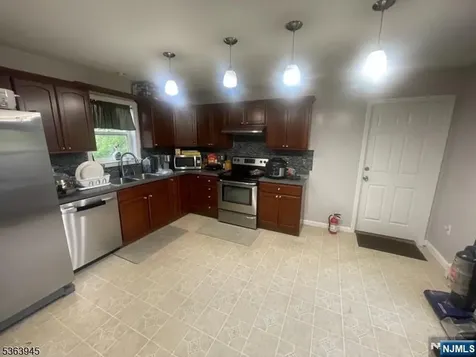 42 Riverlawn Drive Wayne NJ 07470