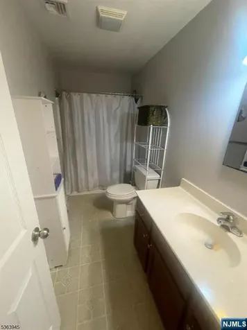 42 Riverlawn Drive Wayne NJ 07470