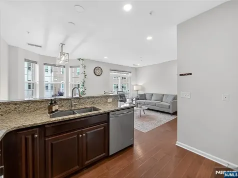 8 Veterans Drive Wood Ridge NJ 07075
