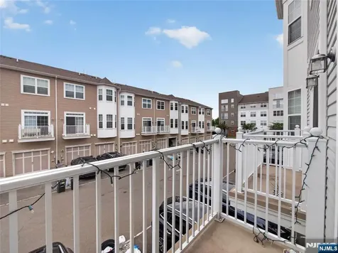 8 Veterans Drive Wood Ridge NJ 07075