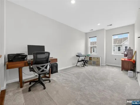 8 Veterans Drive Wood Ridge NJ 07075