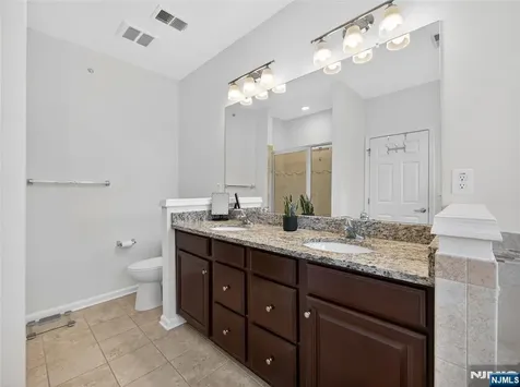 8 Veterans Drive Wood Ridge NJ 07075