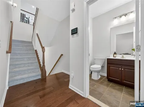 8 Veterans Drive Wood Ridge NJ 07075