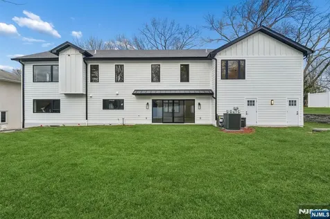 292 Magnolia Avenue Cresskill NJ 07626