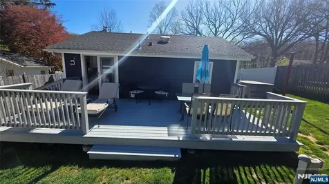 26 White Birch Trail Jefferson Township NJ 07460